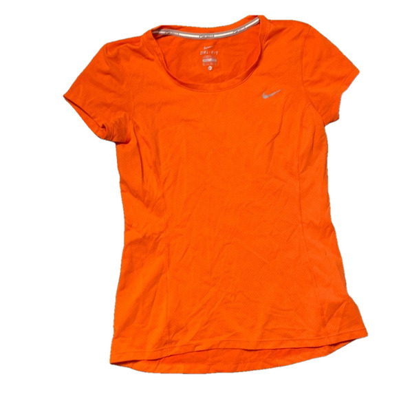 Nike Tops - 🌷 Nike 🌷 Dri Fit Top